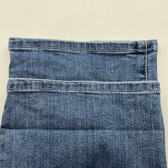 NYDJ Marilyn Crop Size 12 - Picture 12 of 16